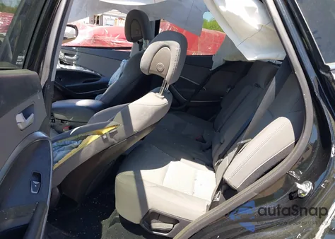 2018 Hyundai Santa Fe Sport 2.4L z USA, uszkodzony, nr VIN 5XYZT3LB9JG529844